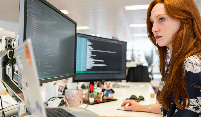  Moterų įtrauktis į IRT sektorių: kodėl Lietuva vis dar neišnaudoja savo potencialo?